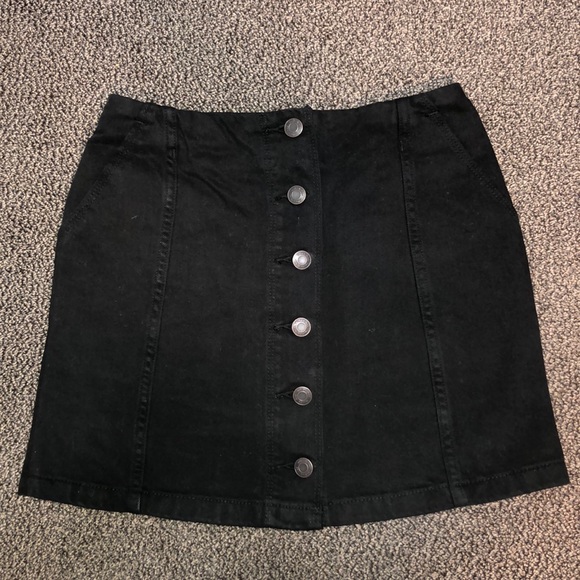 Aritzia black button denim skirt - Picture 1 of 5